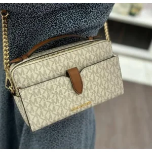 Michael Kors Crossbody Bag