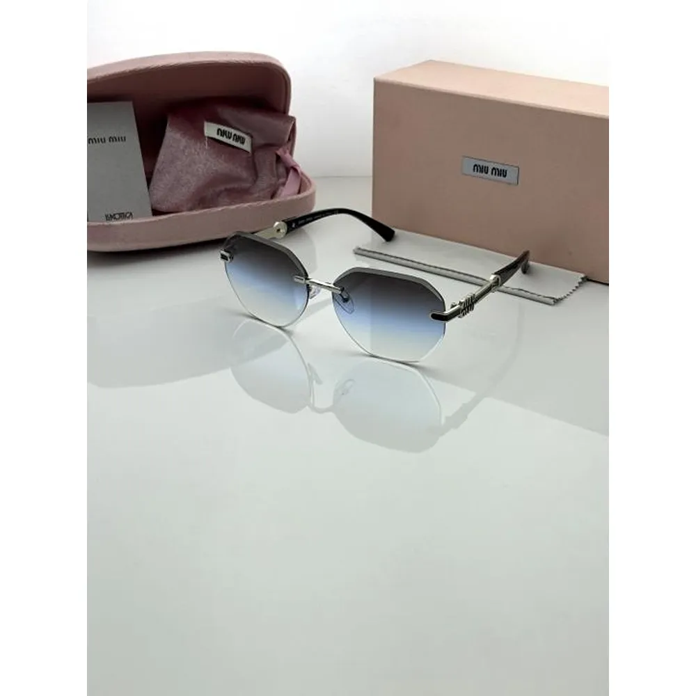 Miu Miu Sunglass