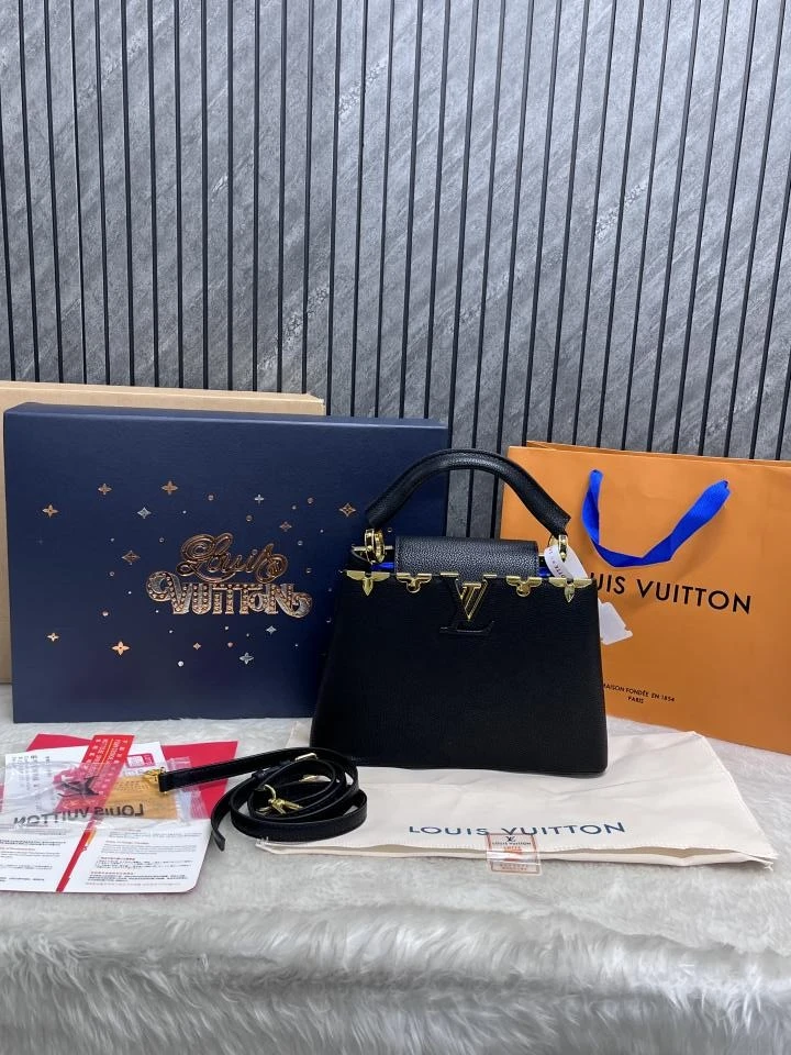 Luxurious Michael Kors Boston Bag For Women (SW243)