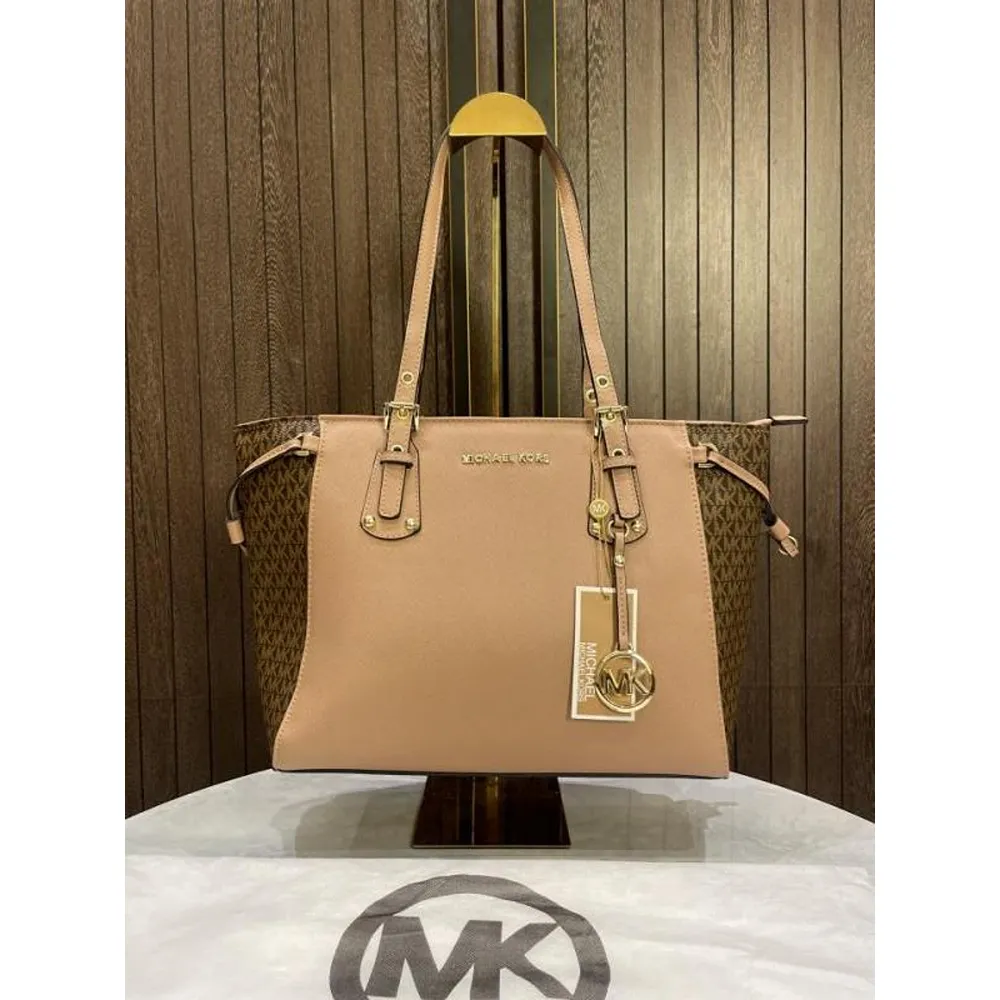 Luxurious Michael Kors Tote Bag Voyager Eastwest For Women (SW296)