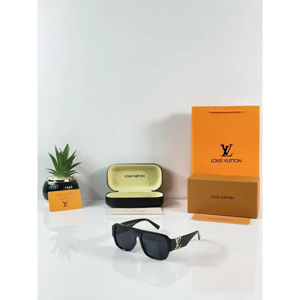 Premium Louis Vuitton Sunglasses Gold Black (SUP16)
