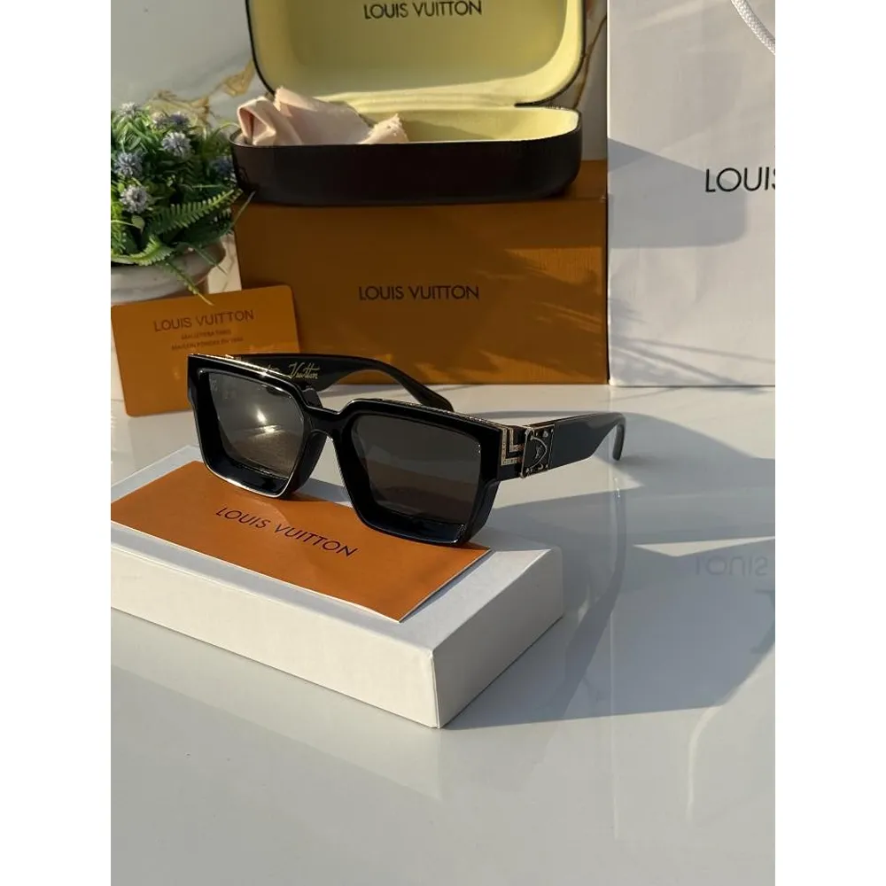 Stylish Louis Vuitton Sunglasses Gold Black (SUP102)