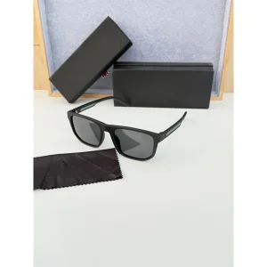 Stylish Tommy Hilfiger Sunglasses Black Green (SUP77)