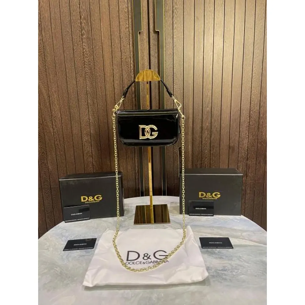 Luxurious Dollce & Gabana Handbag With Extra Chain With Box For Women (SW294)